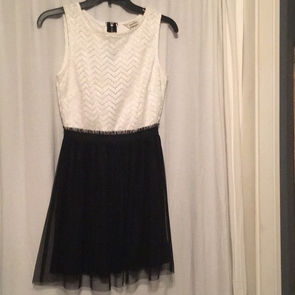 White/ black dress